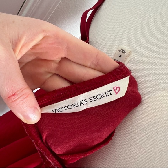 Victoria’s Secret Red Velvet Babydoll Slip- Sabrina Carpenter Vibes✨💌🌹 - Picture 3 of 8